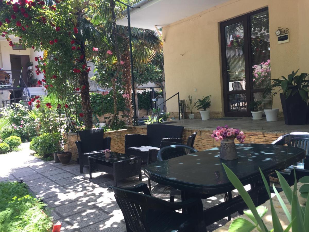 Bed and Breakfast House 41 Тбилиси Экстерьер фото