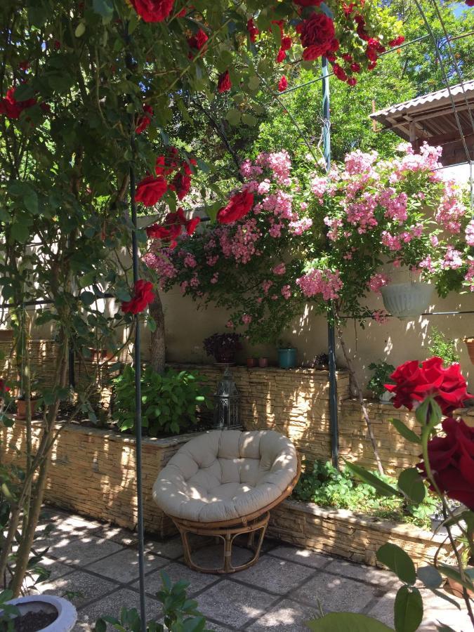 Bed and Breakfast House 41 Тбилиси Экстерьер фото
