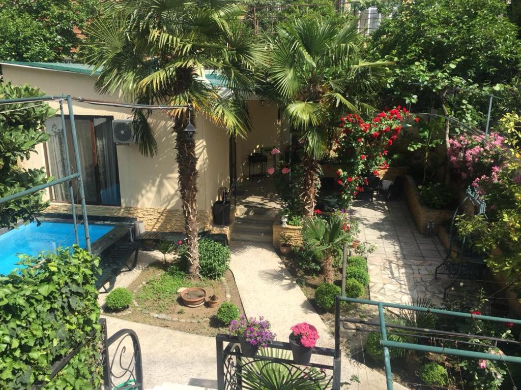 Bed and Breakfast House 41 Тбилиси Экстерьер фото