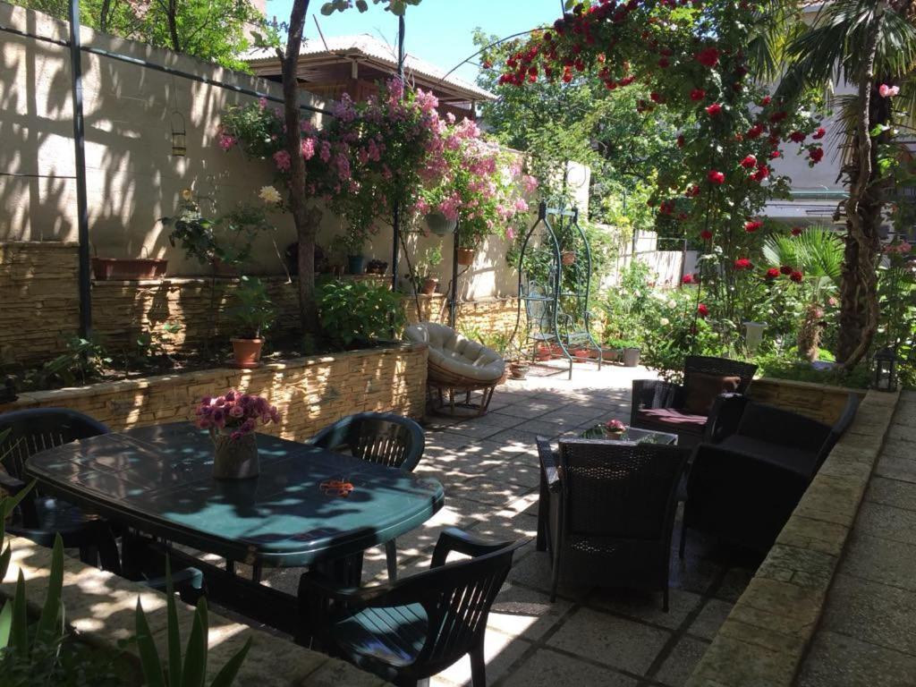 Bed and Breakfast House 41 Тбилиси Экстерьер фото