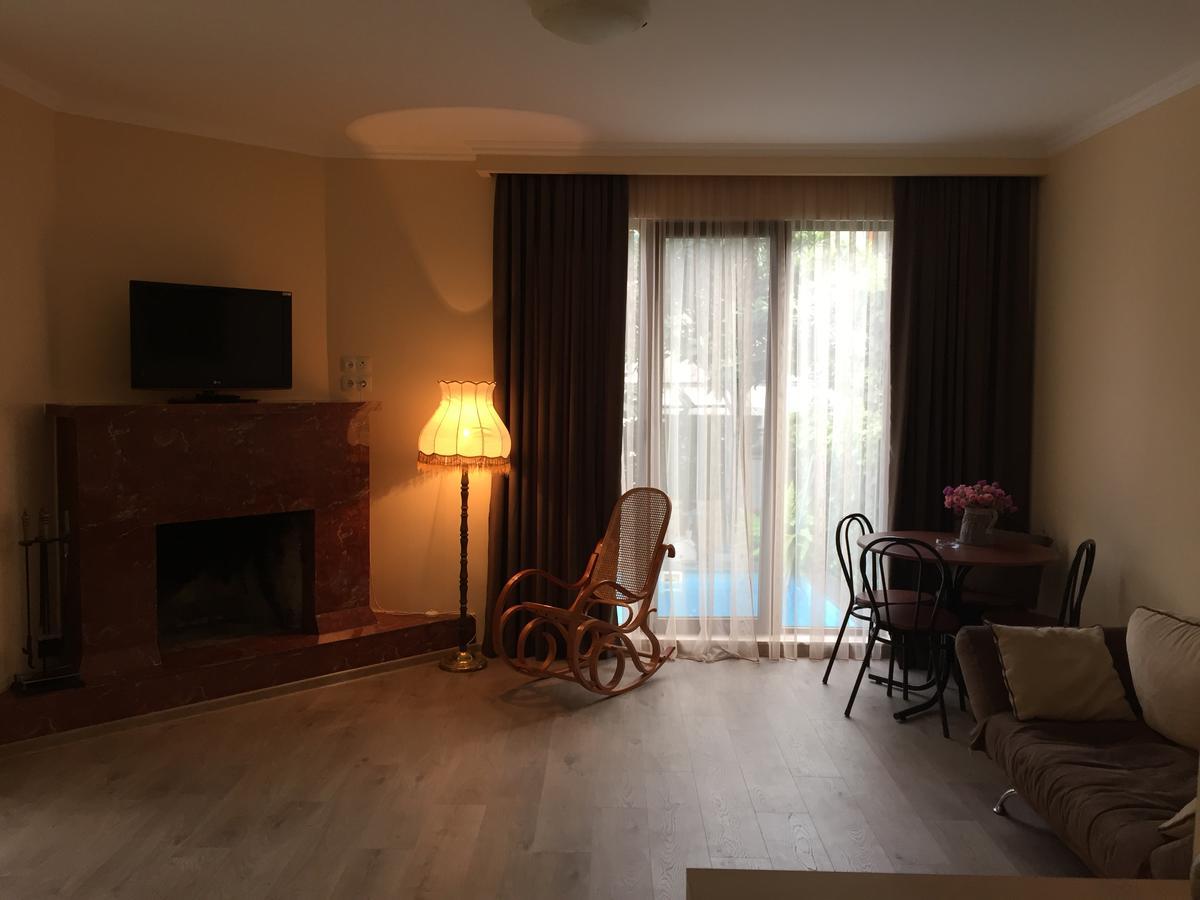 Bed and Breakfast House 41 Тбилиси Экстерьер фото