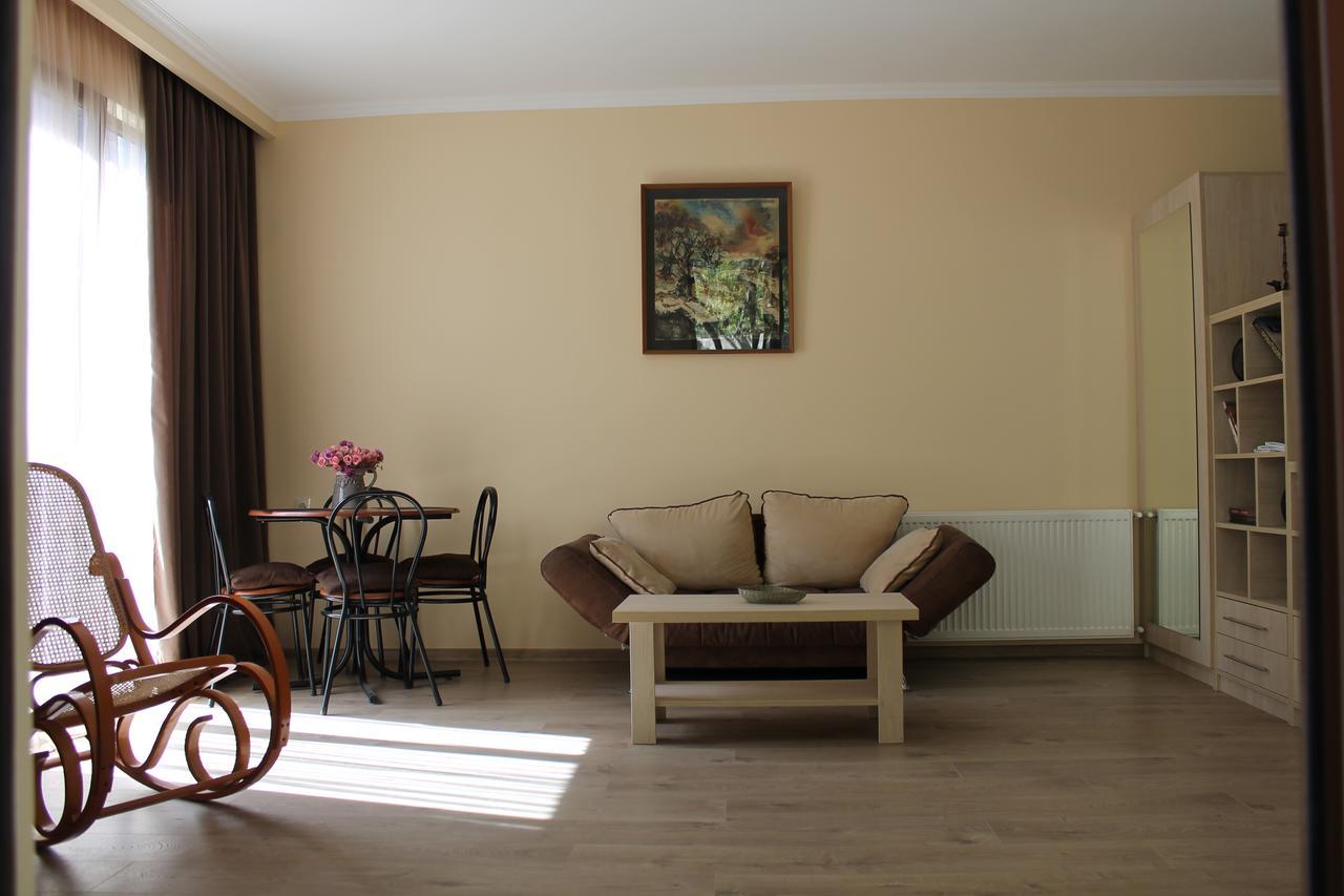 Bed and Breakfast House 41 Тбилиси Экстерьер фото