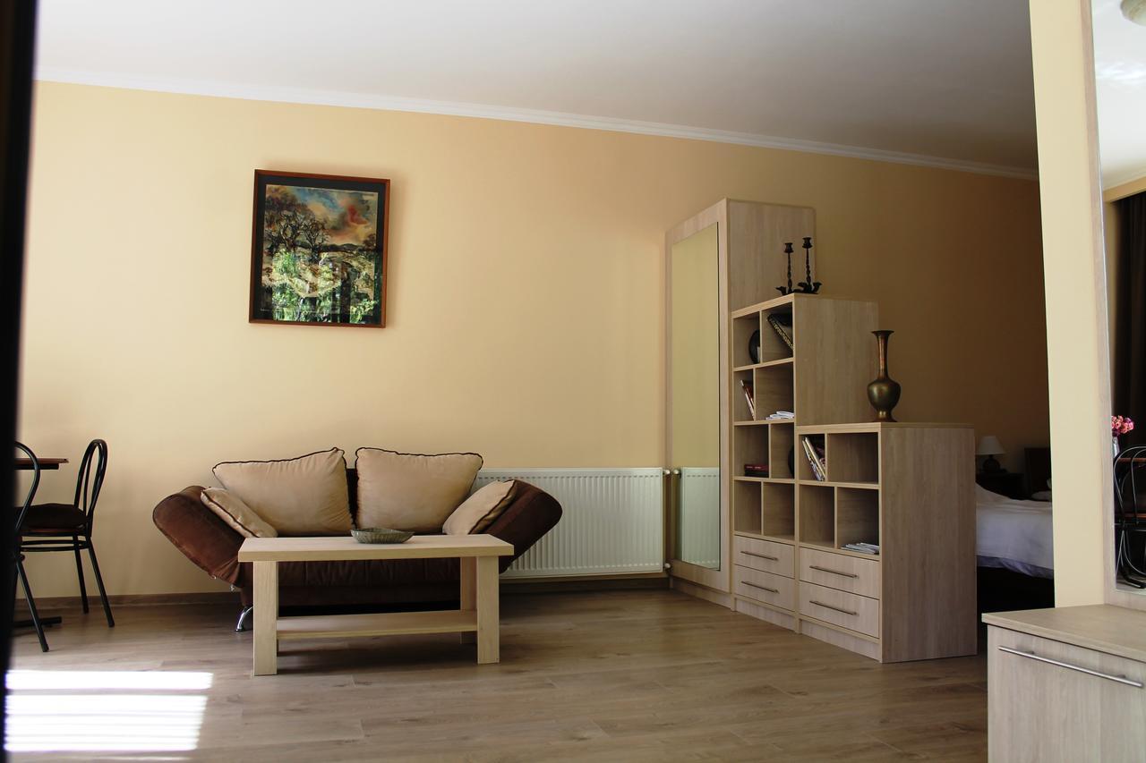Bed and Breakfast House 41 Тбилиси Экстерьер фото